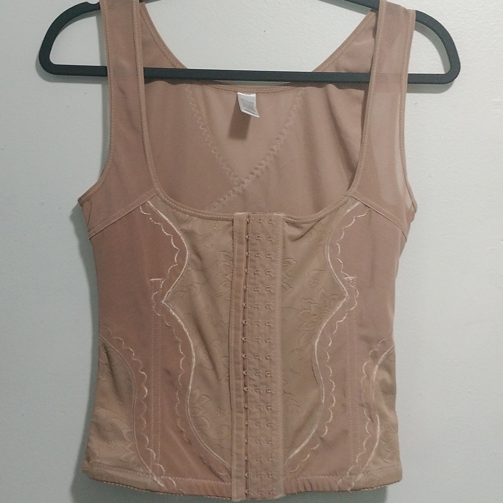 Shapewear top size XL